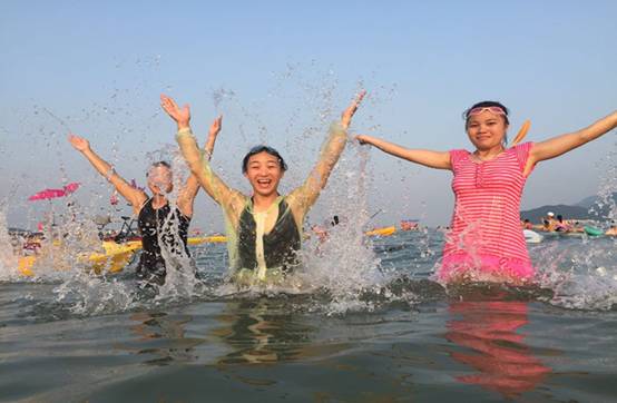 較場(chǎng)尾營(yíng)員起舞照片